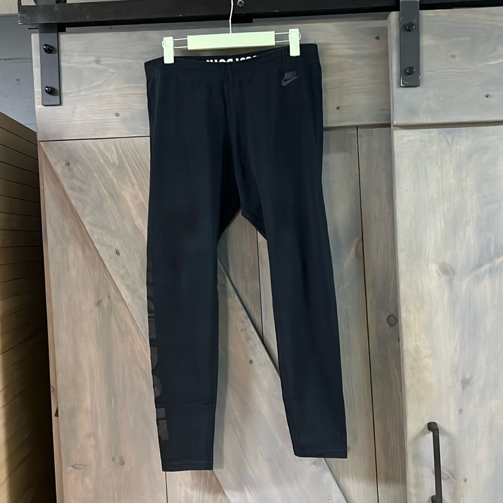 Nike XL